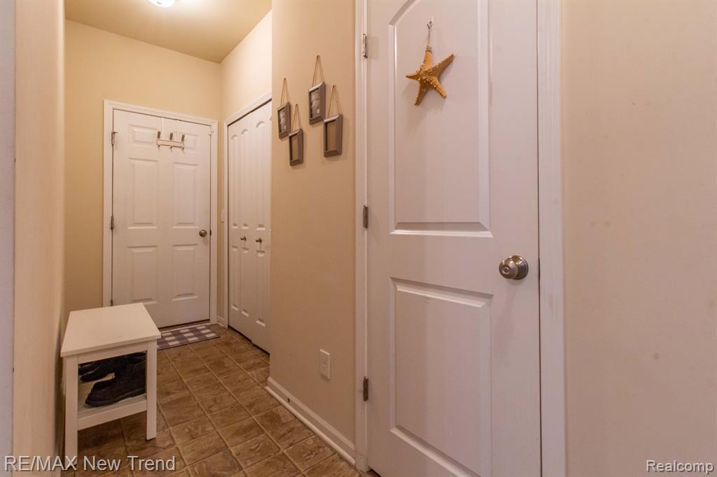 24485 ROSEMONT Drive, South Lyon, MI 48178 — Photo 20