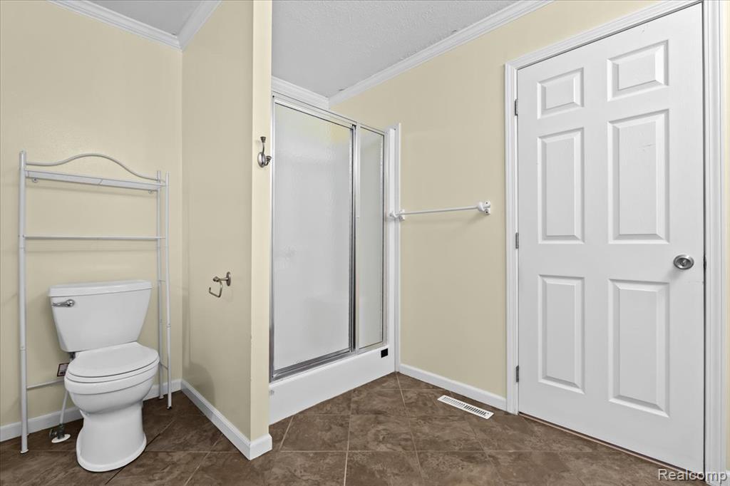 11078 Wood Run Circle, South Lyon, MI 48178 — Photo 22