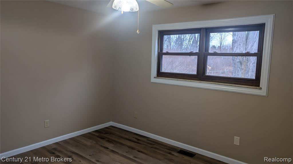 7445 New Hampshire Drive, Davison, MI 48423 — Photo 8
