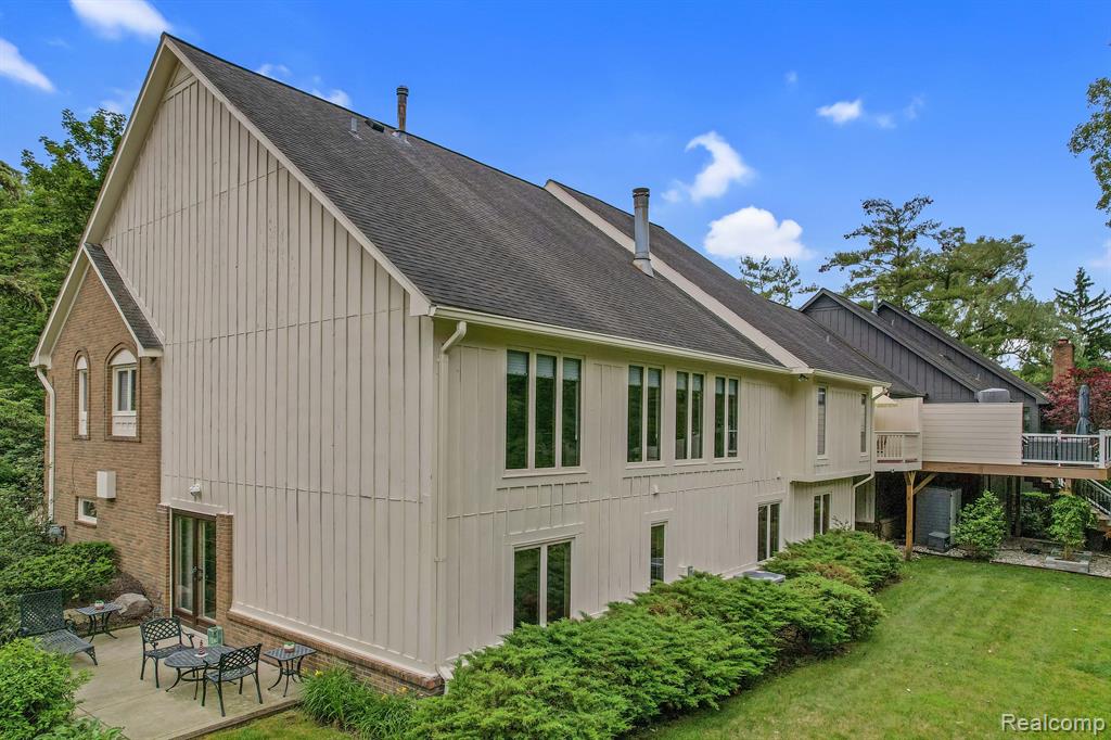 72 Vaughan Ridge Road, Bloomfield Hills, MI 48304 — Photo 60