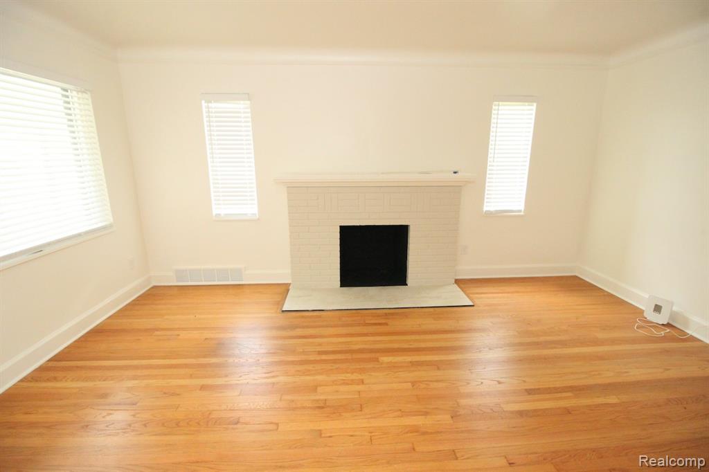 13978 Ohio Street - Photo 2