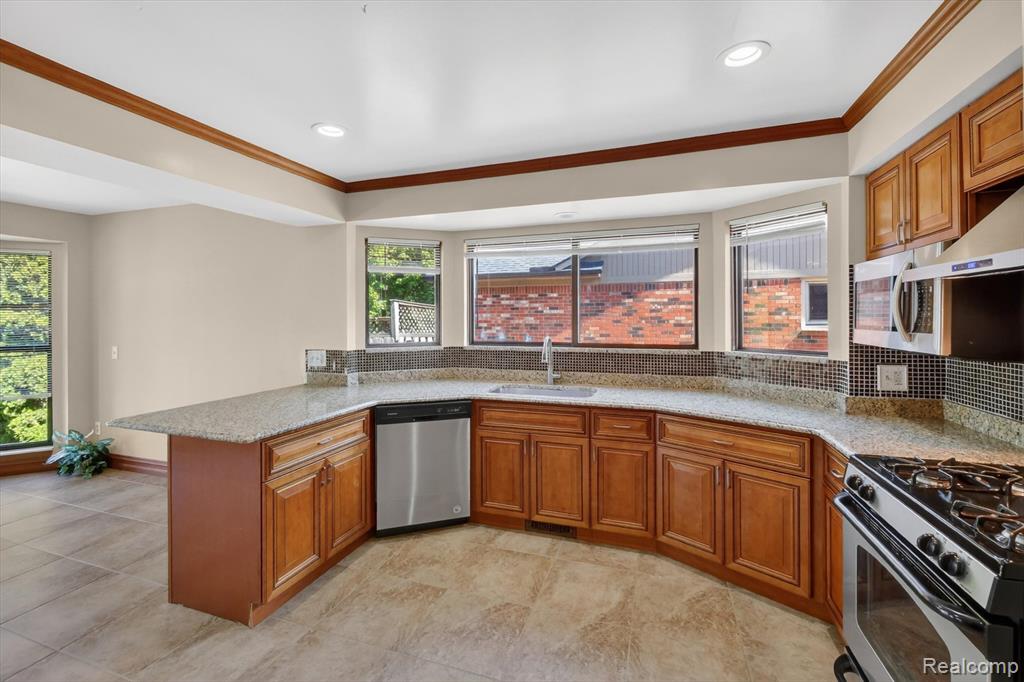 43325 Nebel Trail, Clinton Twp, MI 48038 — Photo 12