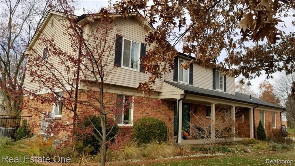 5837 FOLKSTONE Drive, Troy, MI 48085 — Photo 63
