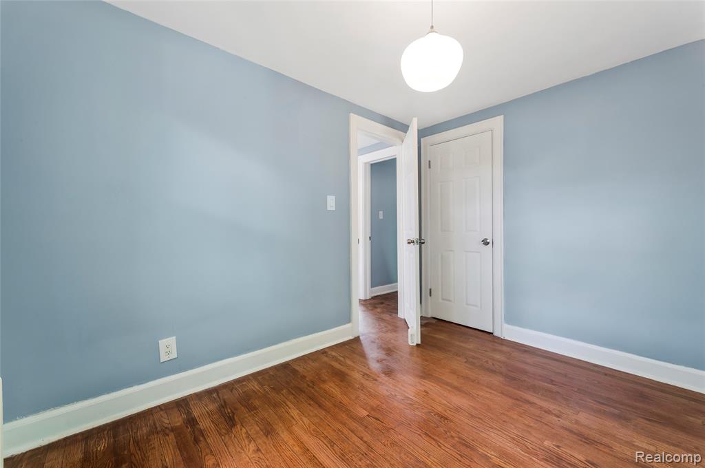 18746 Glenhurst Street, Detroit, MI 48219 — Photo 20