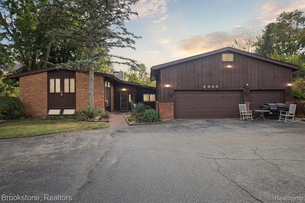 4665 W Maple Road, Bloomfield Hills, MI 48301 — Photo 3
