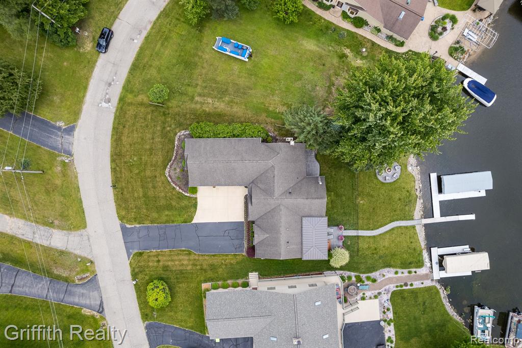 1158 Camelot Drive, Pinckney, MI 48169 — Photo 22