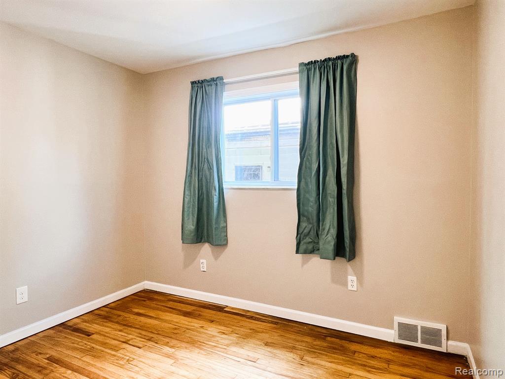 462 PEARSALL Avenue, Pontiac, MI 48341 — Photo 7