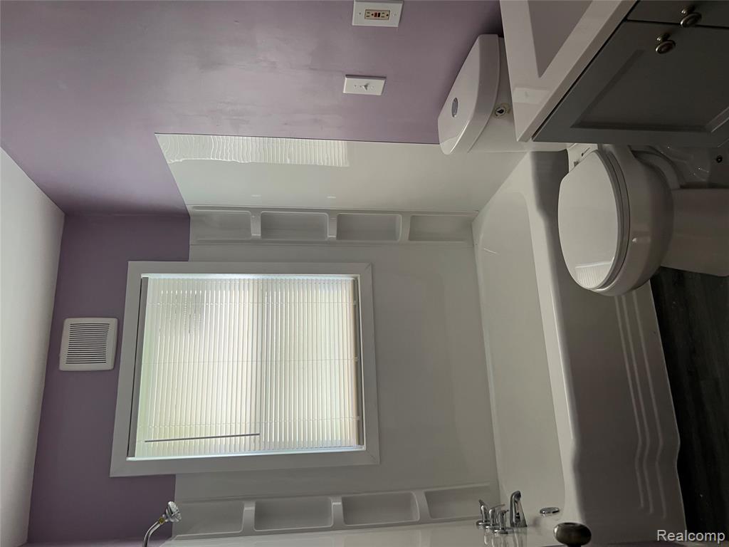 801 Hubbard Avenue, Flint, MI 48503 — Photo 7