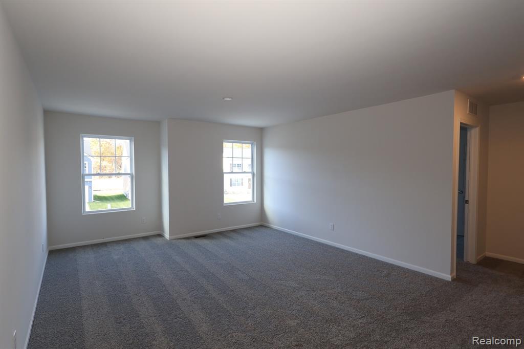 420 Hidden River W, Holly, MI 48442 — Photo 15