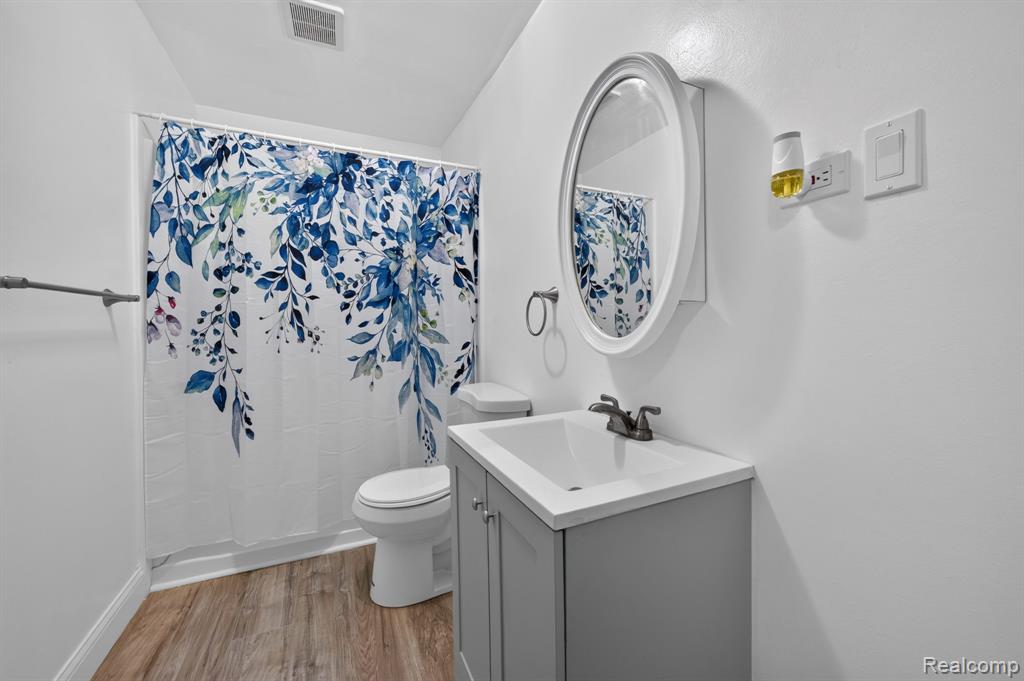9288 Hilda Lane, Flushing, MI 48433 — Photo 21