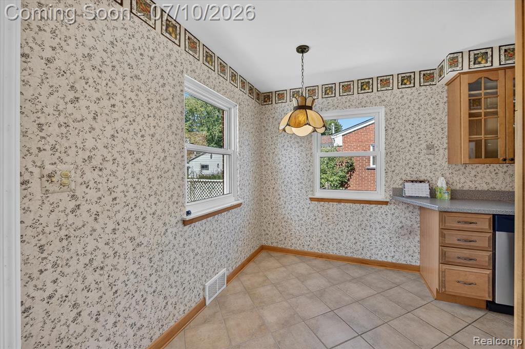8599 Cardwell Street, Westland, MI — Photo 14