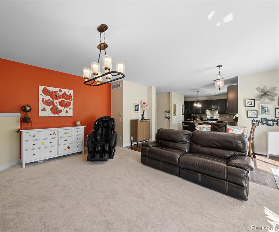 43442 CHERRYWOOD Lane, Canton, MI 48188 — Photo 11