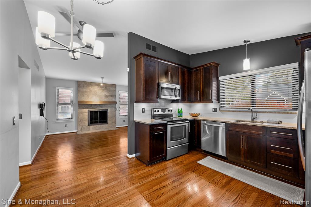 4419 Robinwood Avenue, Royal Oak, MI 48073 — Photo 12