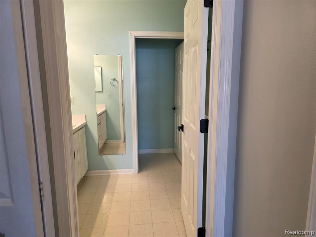 8130 Autumn Woods Trail, Ypsilanti, MI 48198 — Photo 14