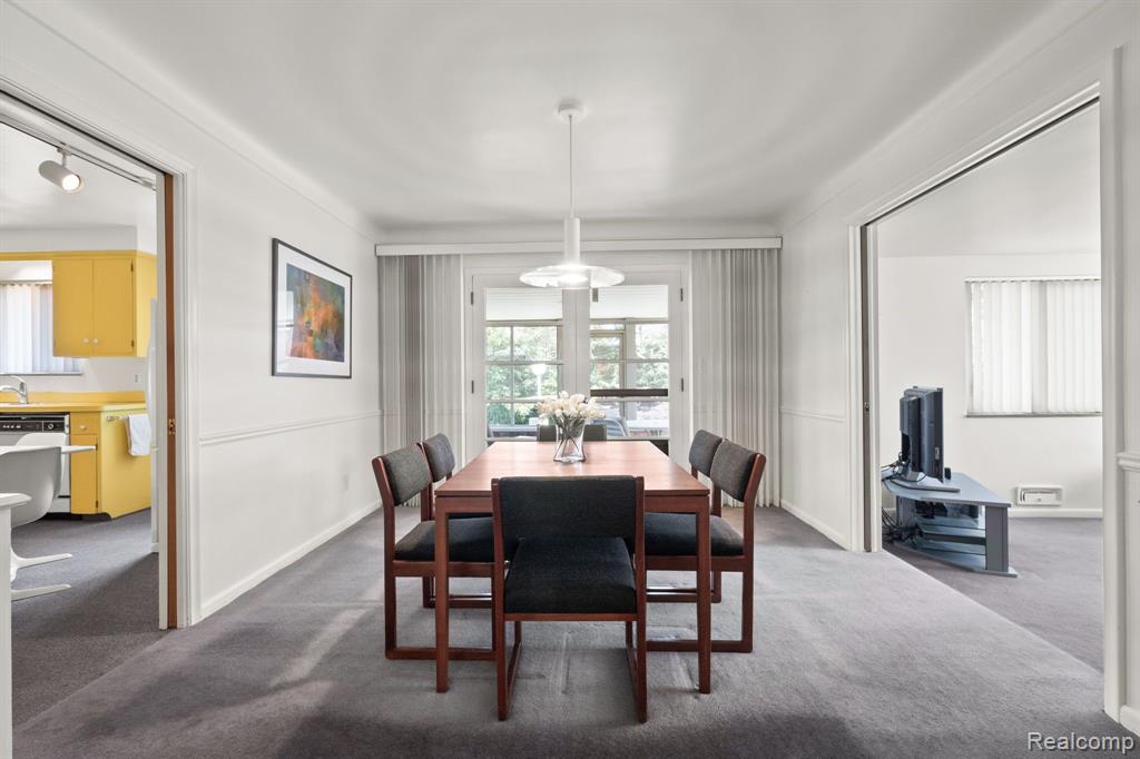 5889 ORCHARD BEND Road, Bloomfield Hills, MI 48301 — Photo 22