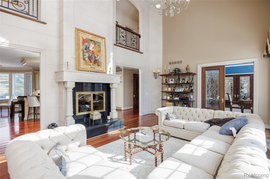 5165 Abbey Road, Rochester, MI, 48306