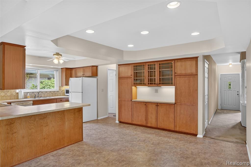 14341 Heritage Street, Riverview, MI 48193 — Photo 17
