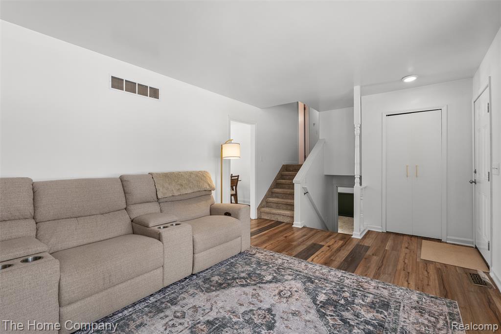 3821 Langley Drive, Pinckney, MI 48169 — Photo 8