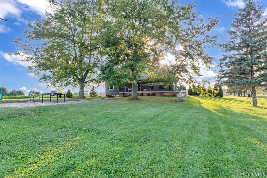 925 S Gregory Street, Fowlerville, MI 48836 — Photo 9