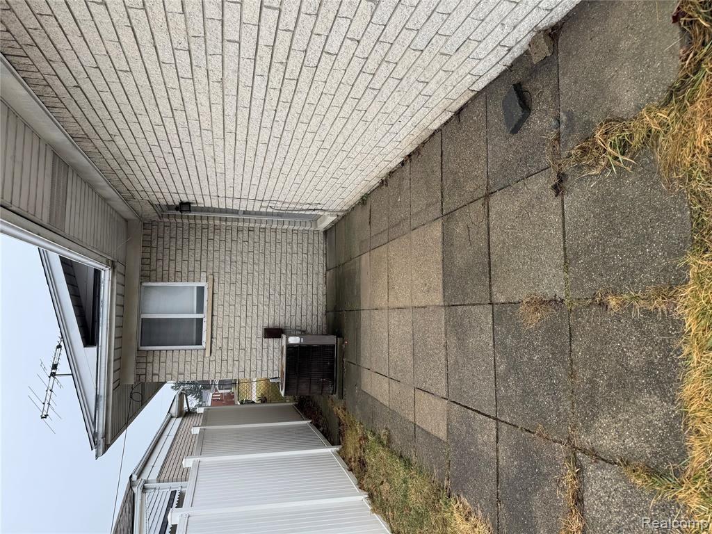 8309 Potomac Street, Center Line, MI 48015 — Photo 22