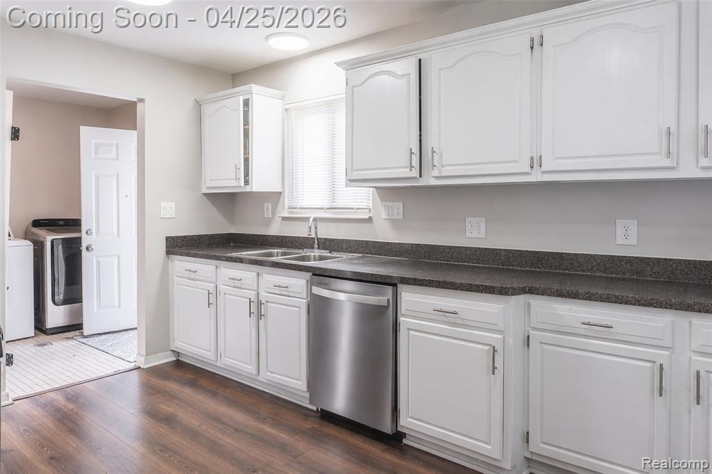 9263 Sylvia Street, Taylor, MI 48180 — Photo 12