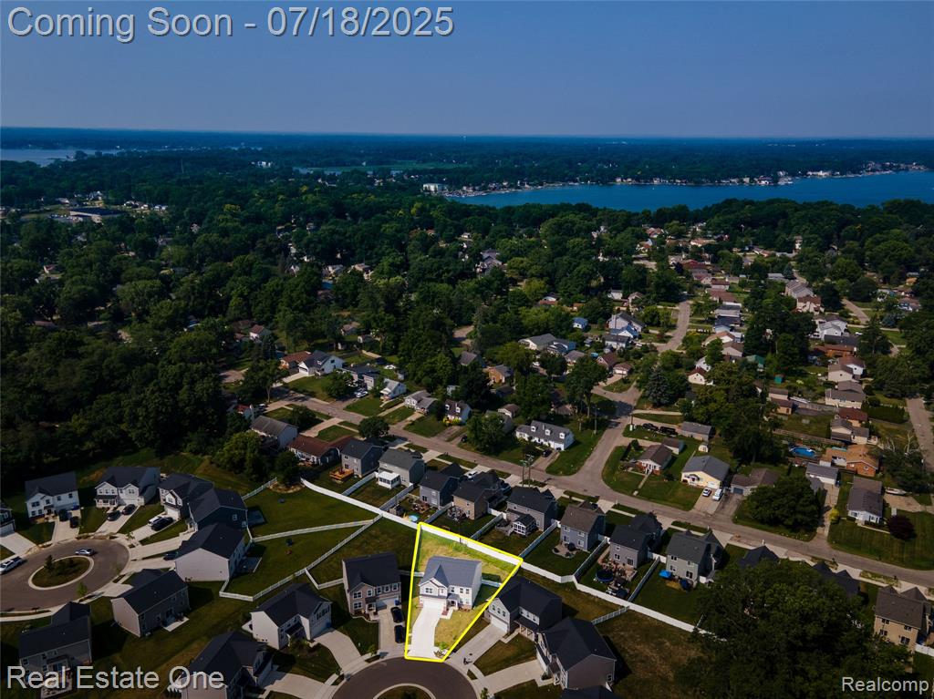 520 Lake Village, Waterford, MI 48328 — Photo 40