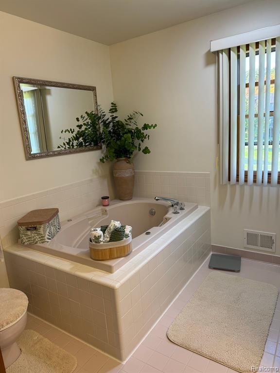 2606 PIGEON FORGE Drive, Brighton, MI 48114 — Photo 16