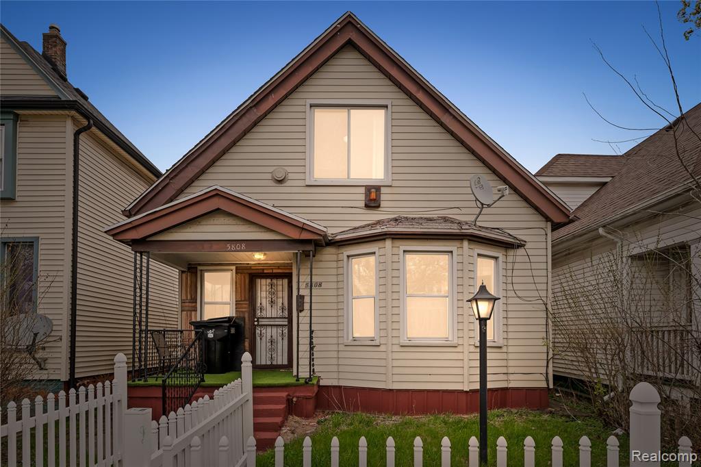 5808 McClellan Street, Detroit, MI 48213 — front exterior
