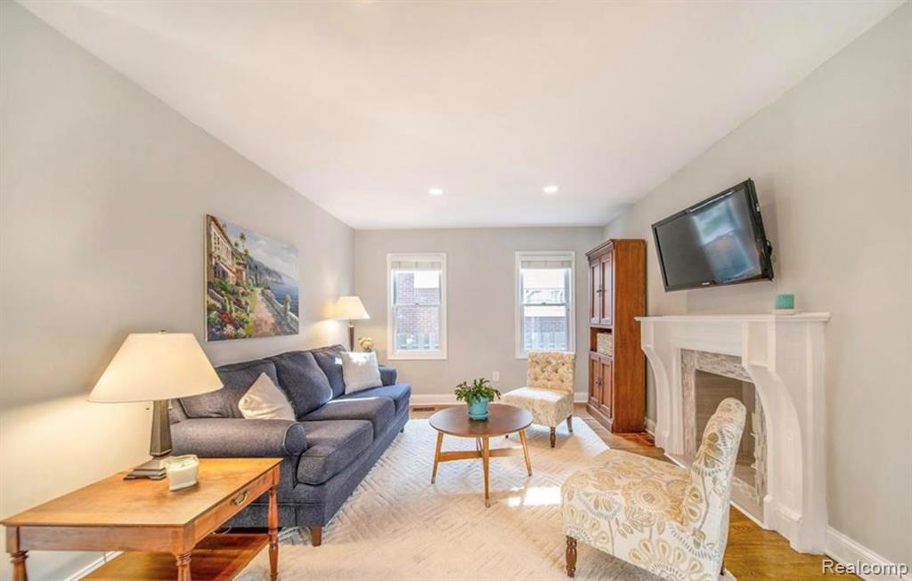 986 Smith Avenue, Birmingham, MI 48009 — Photo 23
