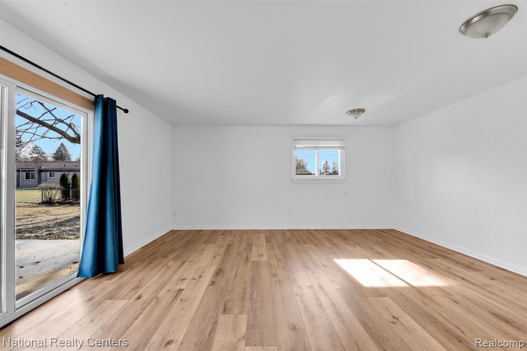 40631 Rockhill Lane, Novi, MI — Photo 12
