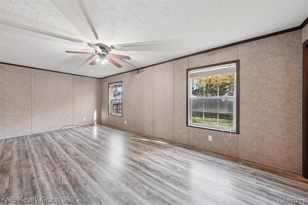 5790 Comanche Lane, Howell, MI 48843 — Photo 32