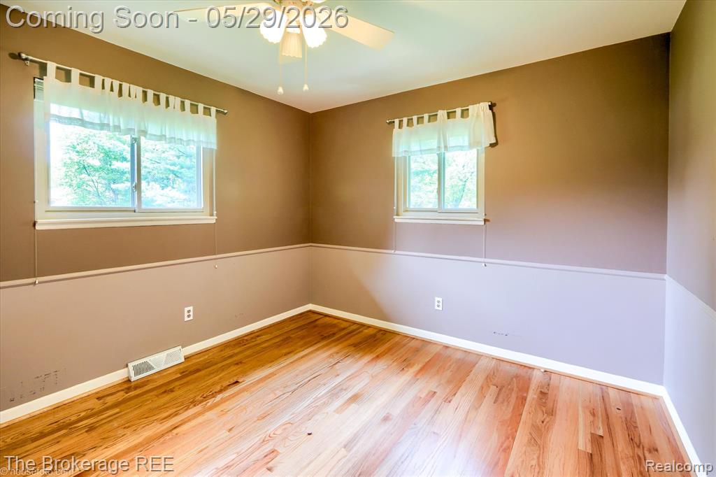 6933 Hubbard Hills Drive, Clarkston, MI 48348 — Photo 28