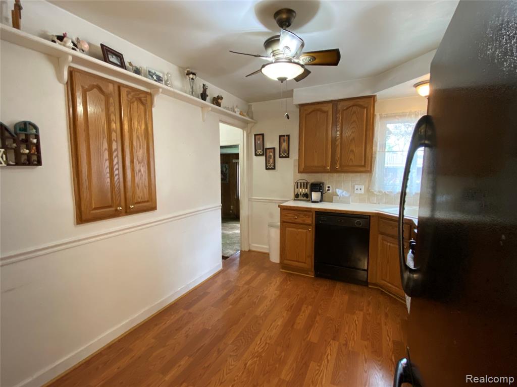 9071 Riverview, Redford, MI 48239 — Photo 7