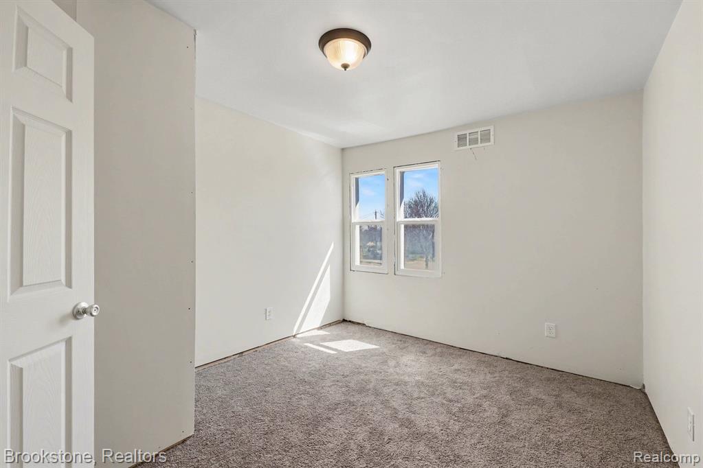 5533 Sheridan Street, Detroit, MI 48213 — Photo 22