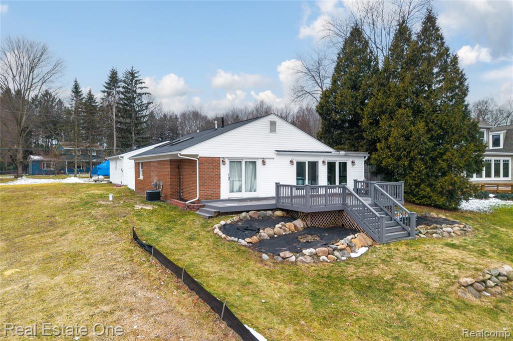 10428 King Road, Davisburg, MI 48350 — Photo 2