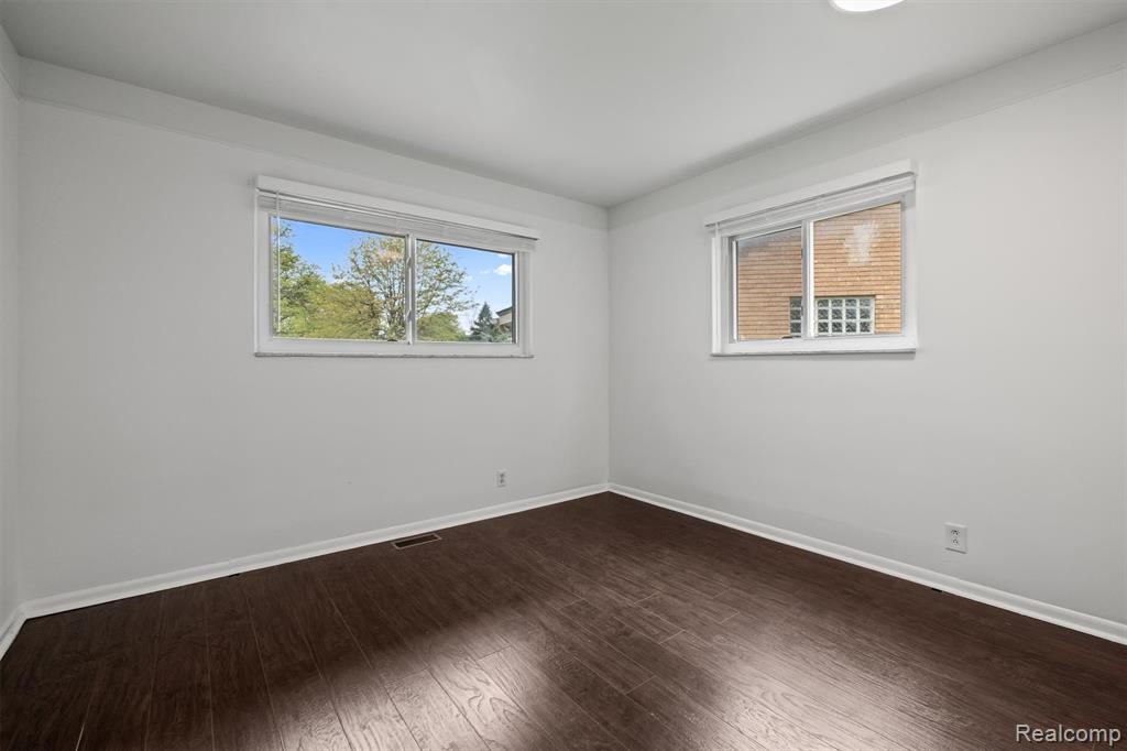11215 Chippewa Drive, Warren, MI 48093 — Photo 20