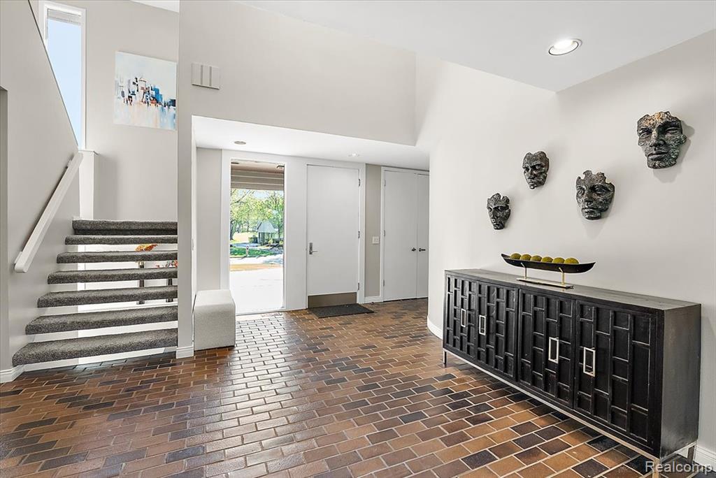 3830 Columbia Drive, Bloomfield Hills, MI 48302 — Photo 10
