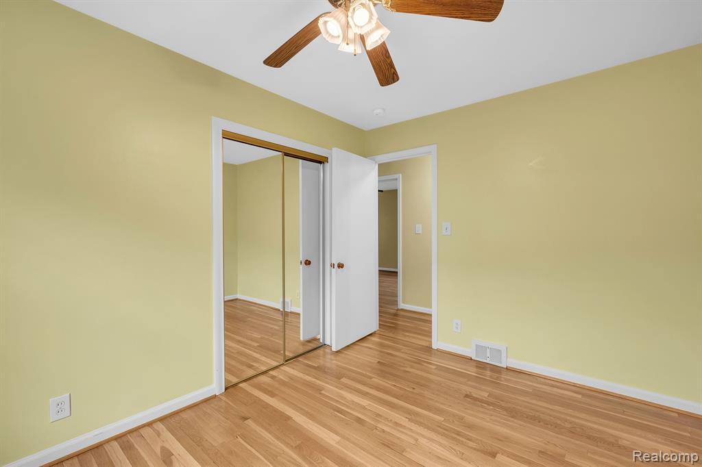 857 HARCOURT Road, Grosse Pointe Park, MI 48230 — Photo 19