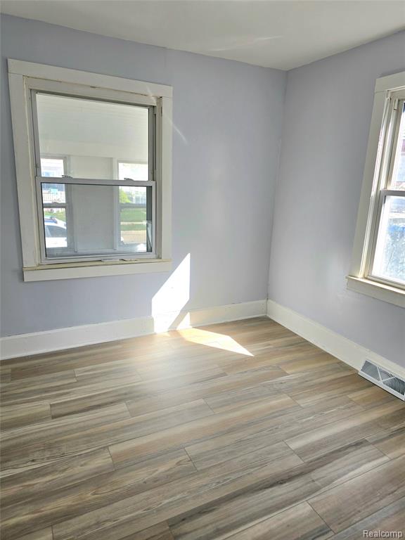 8276 Orchard Avenue, Warren, MI 48089 — Photo 10