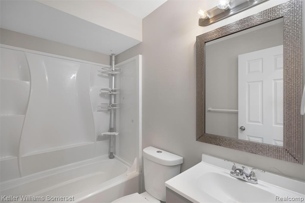 650 Eugene Street, Ypsilanti, MI 48198 — Photo 10