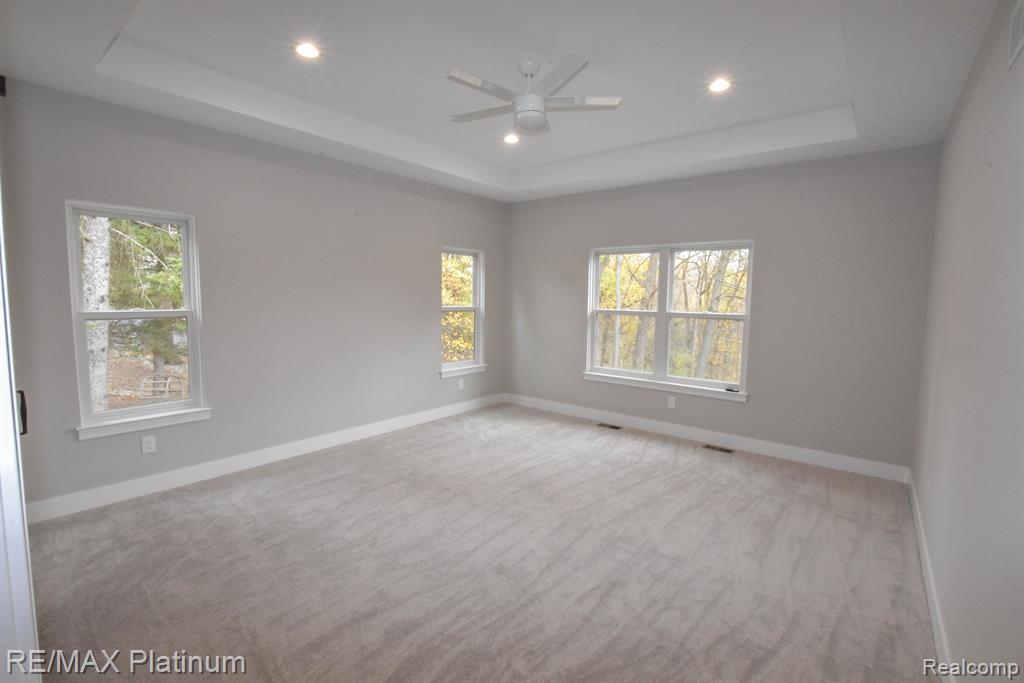 4580 STILLMEADOW Drive, Howell, MI 48843 — Photo 17