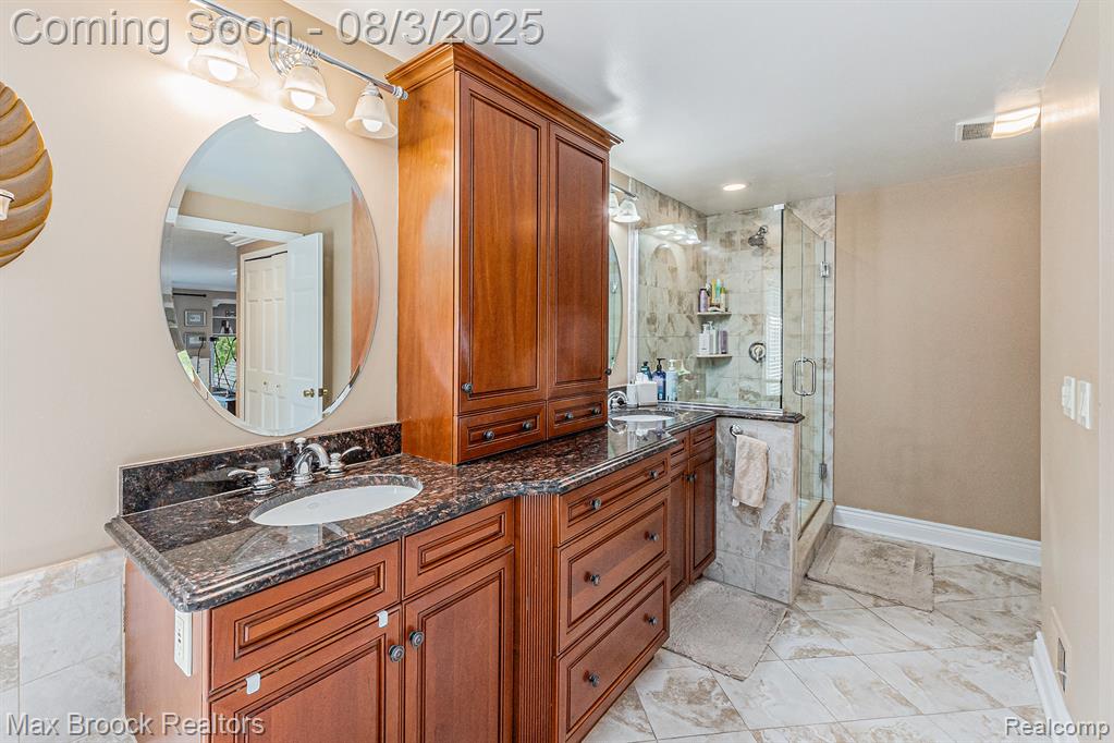 4705 Rivers Edge Drive, Troy, MI 48098 — Photo 26