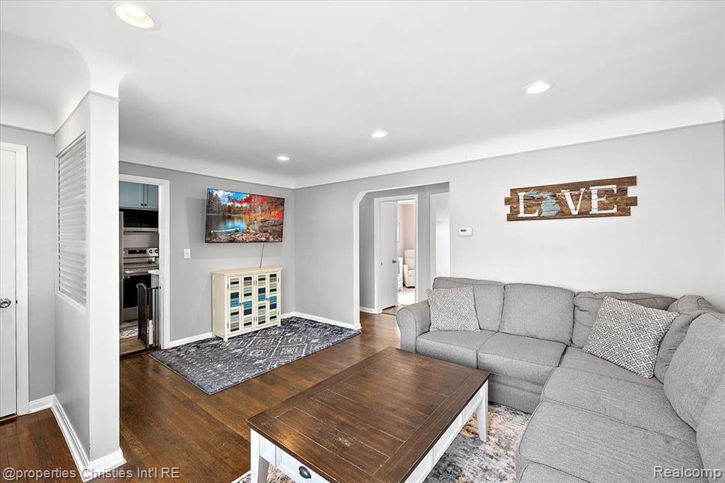 4103 GRANDVIEW Road, Royal Oak, MI 48073 — Photo 11