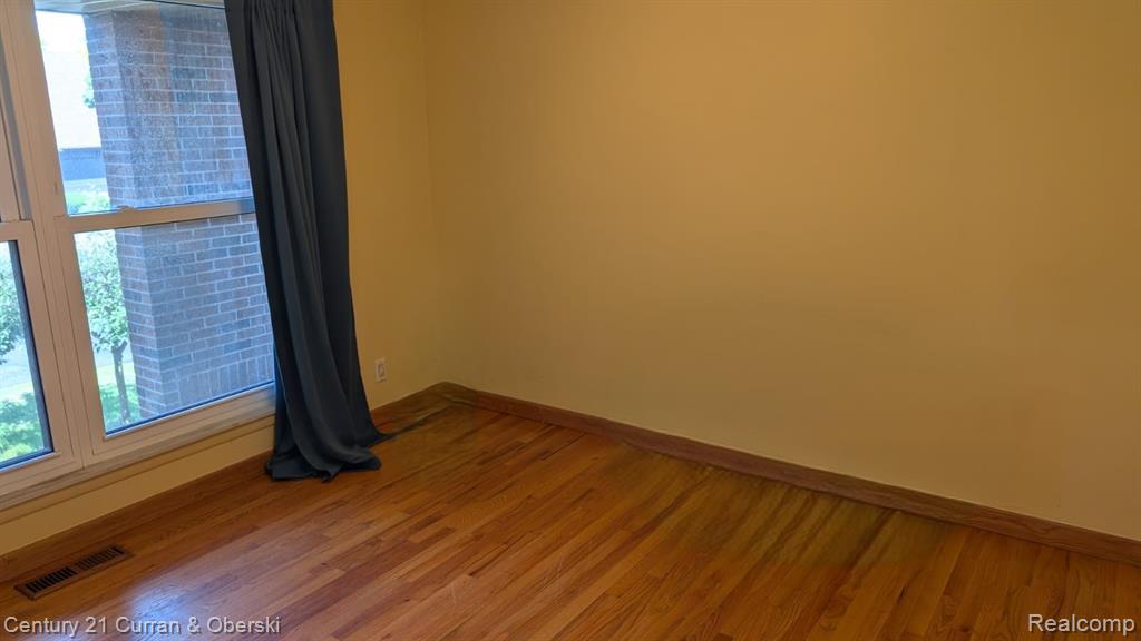 5 Colony Lane, Ford Rd, Dearborn, MI 48120 — Photo 9