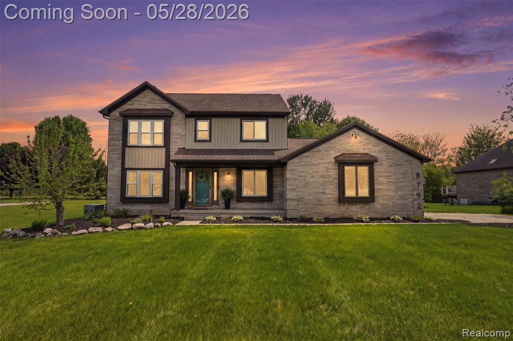 8792 Salem Farms Drive, South Lyon, MI 48178