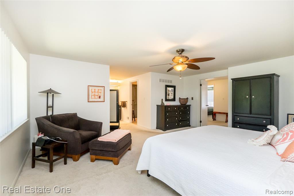7308 Creek View Circle, West Bloomfield, MI — Photo 41