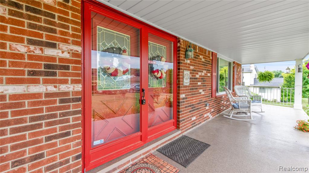 165 Lisa Court, White Lake, MI — Photo 5