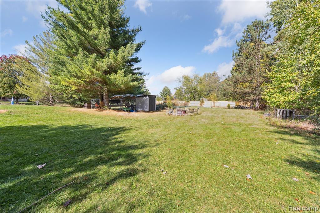 13399 Jennifer Drive, Perry, MI 48872 — Photo 38