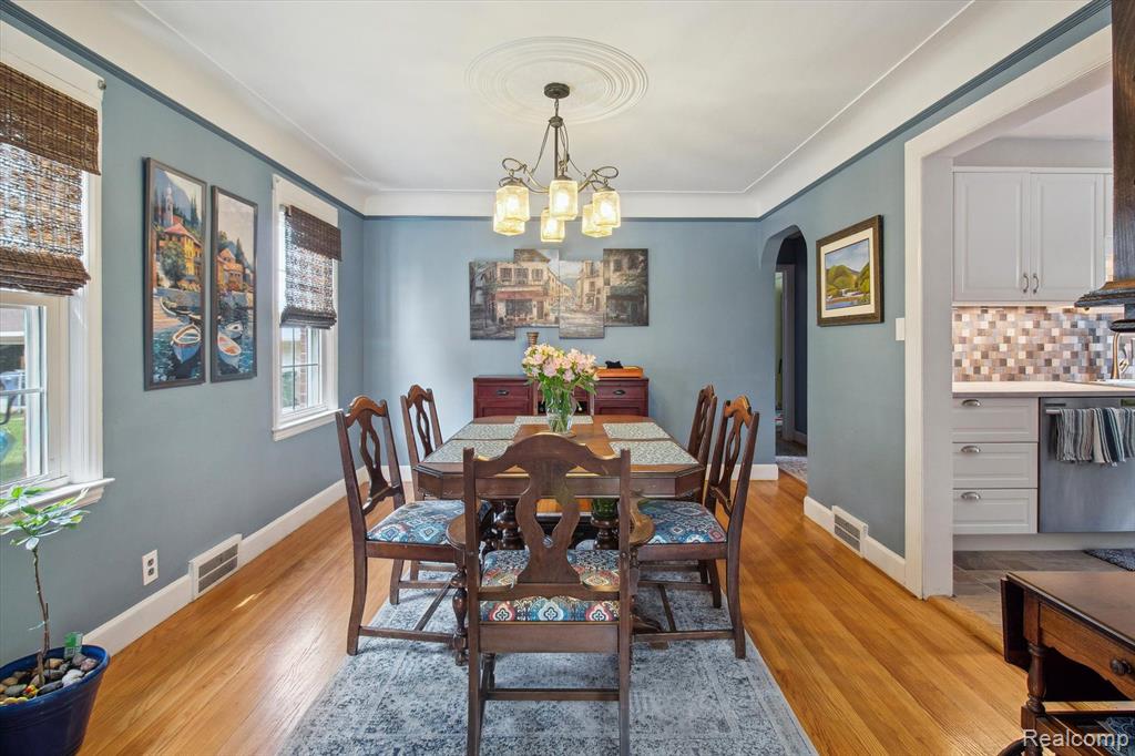 944 NEW YORK Avenue, Lincoln Park, MI 48146 — Photo 6