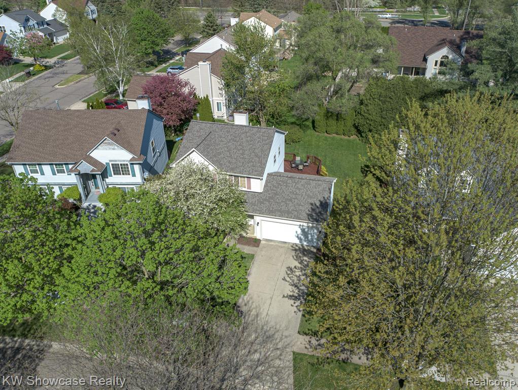 1420 POND VIEW, Wixom, MI 48393 — Photo 23